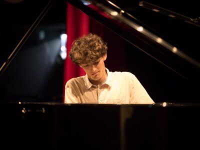 أكاديمية رادولفزيل الصيفية الدولية